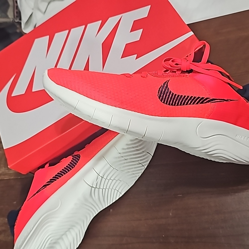 Nike